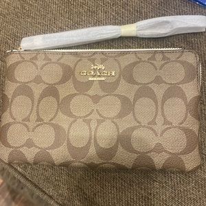 Never used Coach clutch